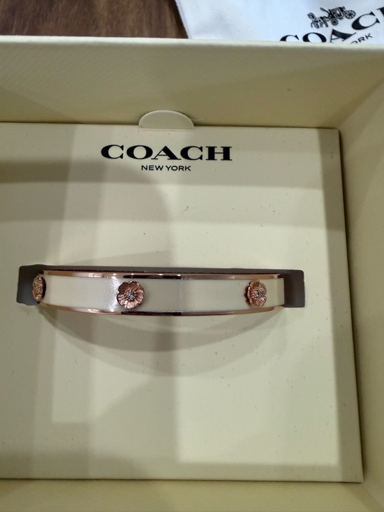 COACH Cream and Gold Floral Accent Bracelet and Hoop Earring Set main image 10